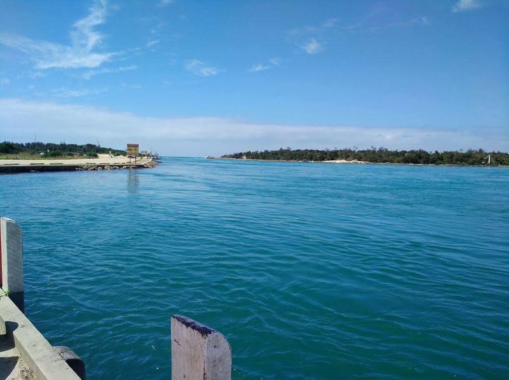 Abel Tasman Waterfront Motel Lakes Entrance Eksteriør bilde